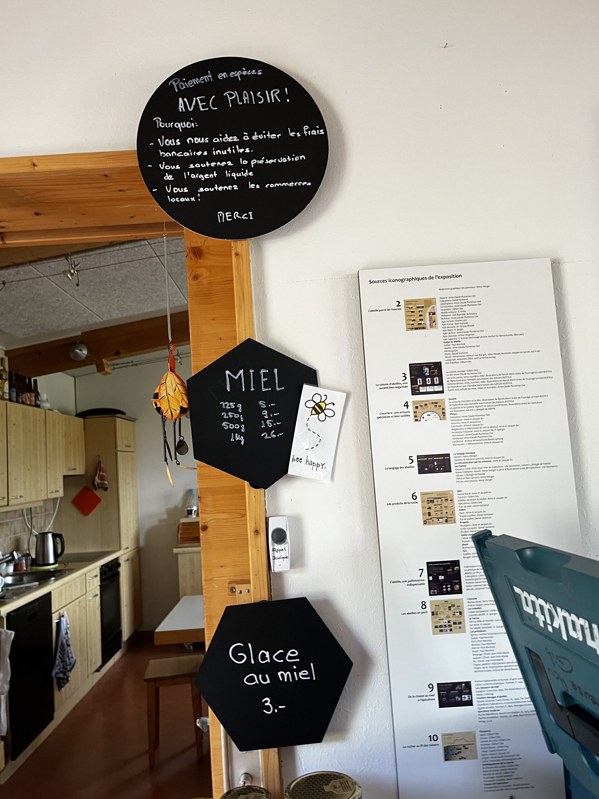 Les prix du miel affichés lors de notre visite